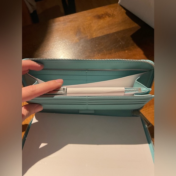 Tiffany & Co. Blue Wallet - Picture 11 of 17